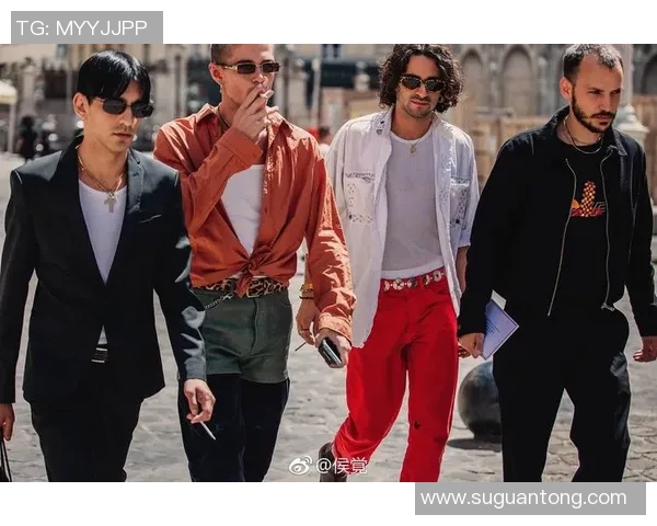 足球明星街头时尚大比拼他们的个性穿搭引领潮流风向标 足球明星街头时尚大比拼他们的个性穿搭引领潮流风向标