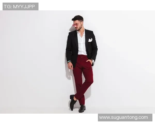 足球明星西服时尚混剪展现运动与优雅的完美结合 足球明星西服时尚混剪展现运动与优雅的完美结合